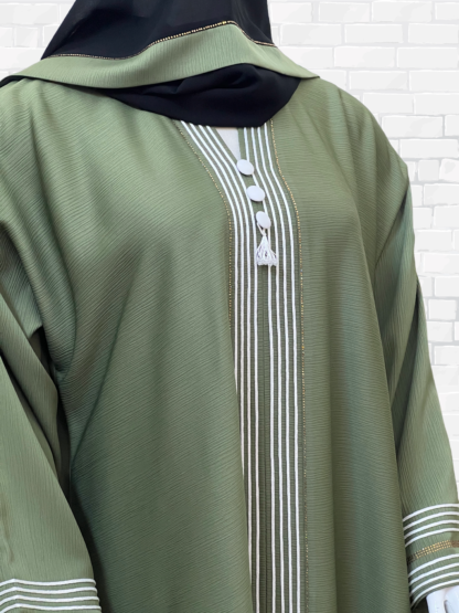Green Oasis Abaya - Image 2